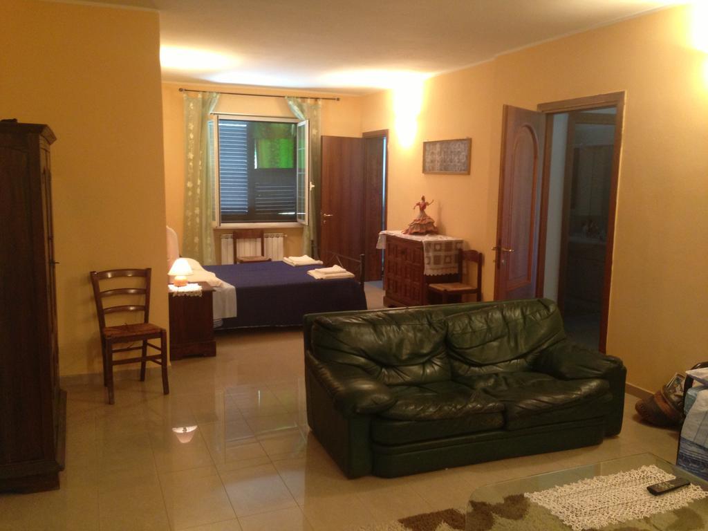 Villa Naclerio Sarzana Zimmer foto