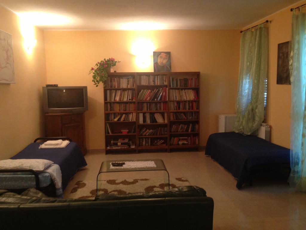 Villa Naclerio Sarzana Zimmer foto